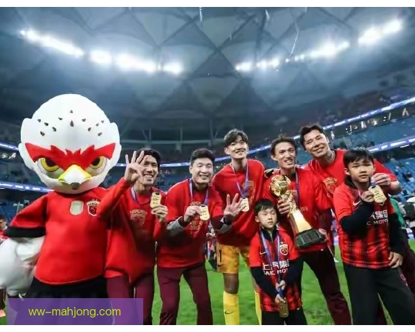 天津津门虎防守反击出球，快速转换制造威胁